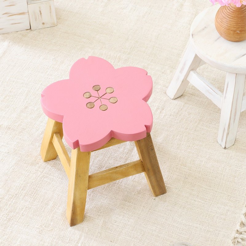 【预订】泰国手工制花型小木椅 - 摆饰 - 木头 粉红色