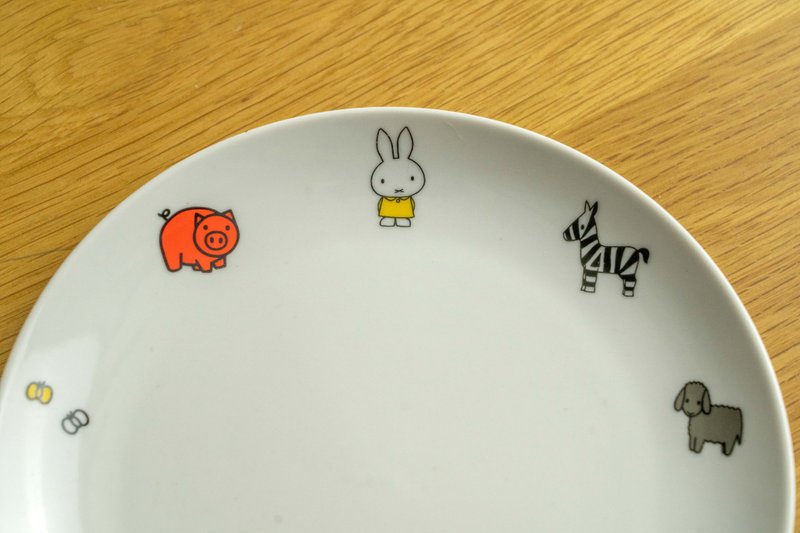 日本 Lawson x Miffy 19厘米瓷餐盘 中古品 台湾包邮 - 盘子/餐盘/盘架 - 瓷 白色