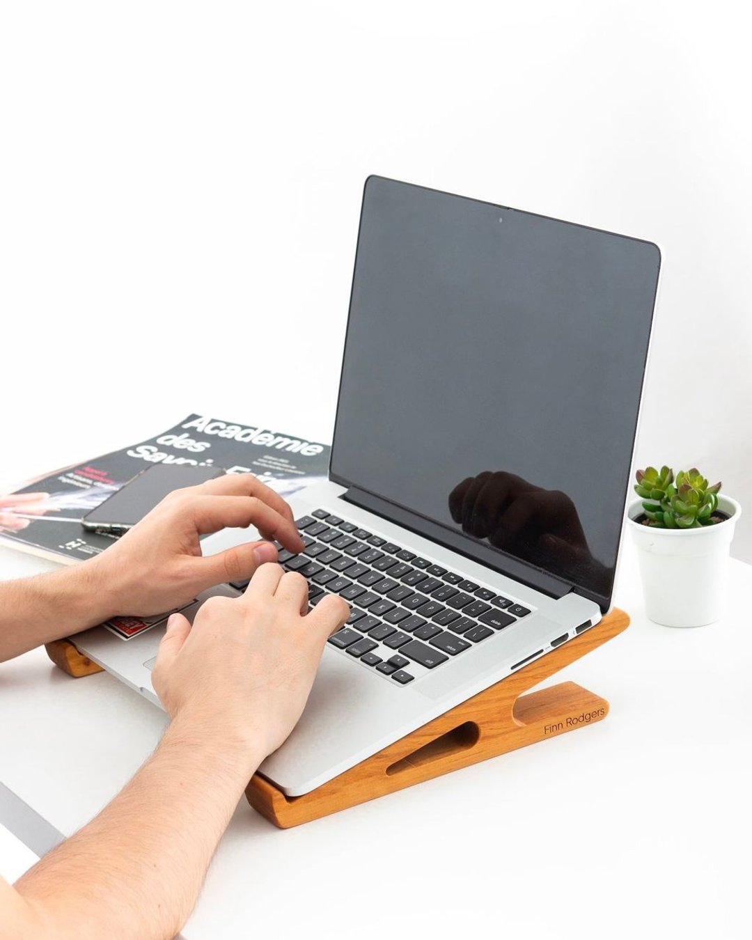 Wood Laptop Stand, Workspace Desk Accessories, Home Office, Computer Accessories - 电脑配件 - 木头 咖啡色