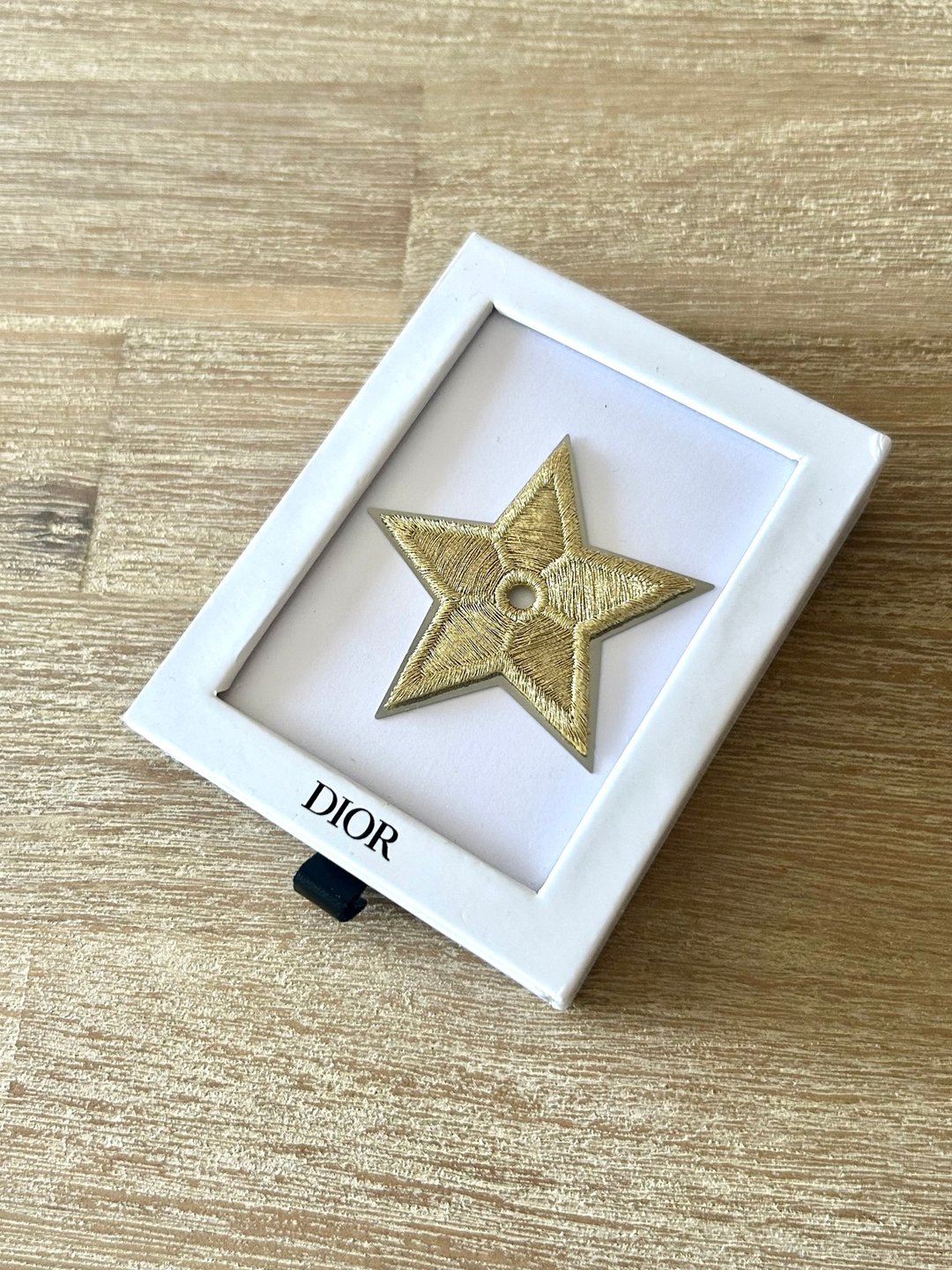 日本中古二手 CHRISTIAN DIOR 星星烫章连原装盒子 - 其他 - 其他材质 金色
