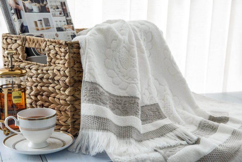 【绝版品】云舒| 头发巾| 葡萄牙进口I 厚实手感|最后出清 - 毛巾浴巾 - 棉．麻 白色