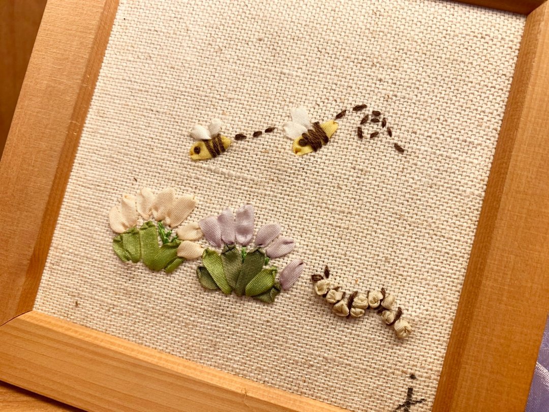 Petals缎带刺绣DIY材料包/蜜蜂与毛毛虫 - 编织/刺绣/羊毛毡/裁缝 - 聚酯纤维 多色