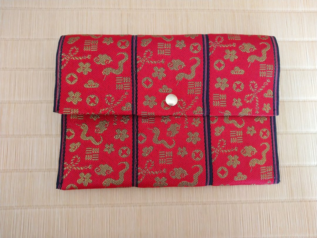 畳缘小包 尊贵纹样【蛇纹 红】红包袋 红色信封袋 现金袋 存折袋 御朱印帐袋 日本制造 手工制作 - 化妆包/杂物包 - 其他材质 红色