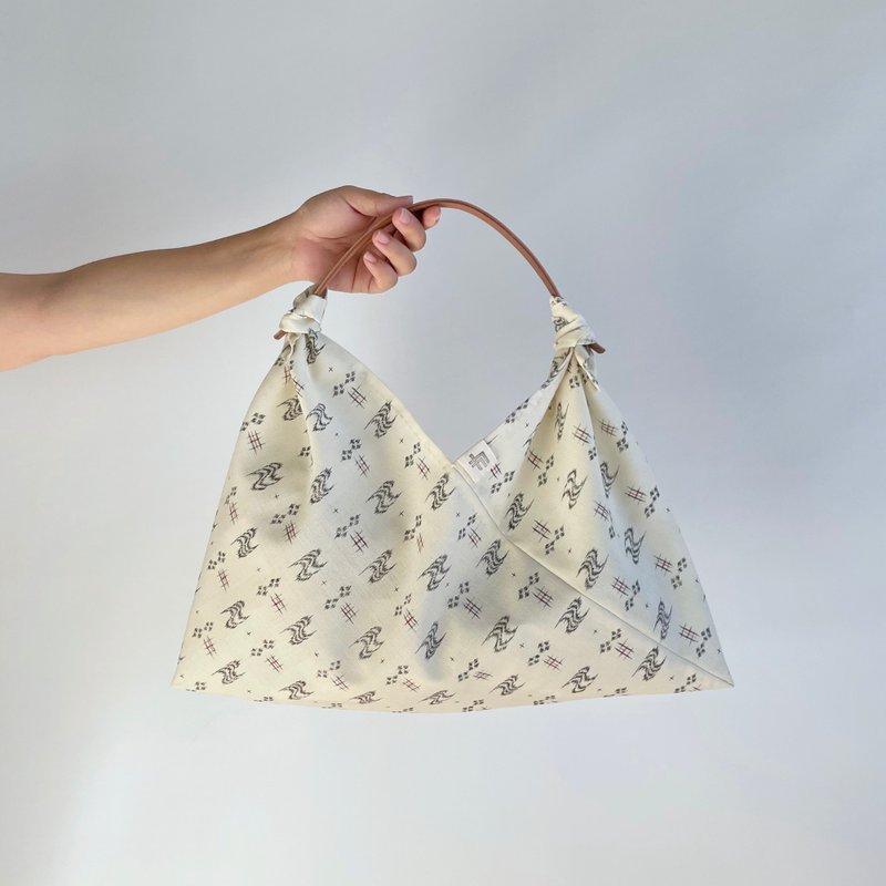 【独一无二】单层东袋 - 织有斜纹图案的米白色羊毛和服布料 - 手提包/手提袋 - 羊毛 白色