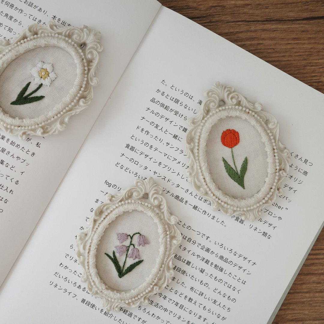 陶瓷刺绣植物画框 郁金香 风铃花 水仙 祝福礼物 - 编织/刺绣/羊毛毡/裁缝 - 瓷 