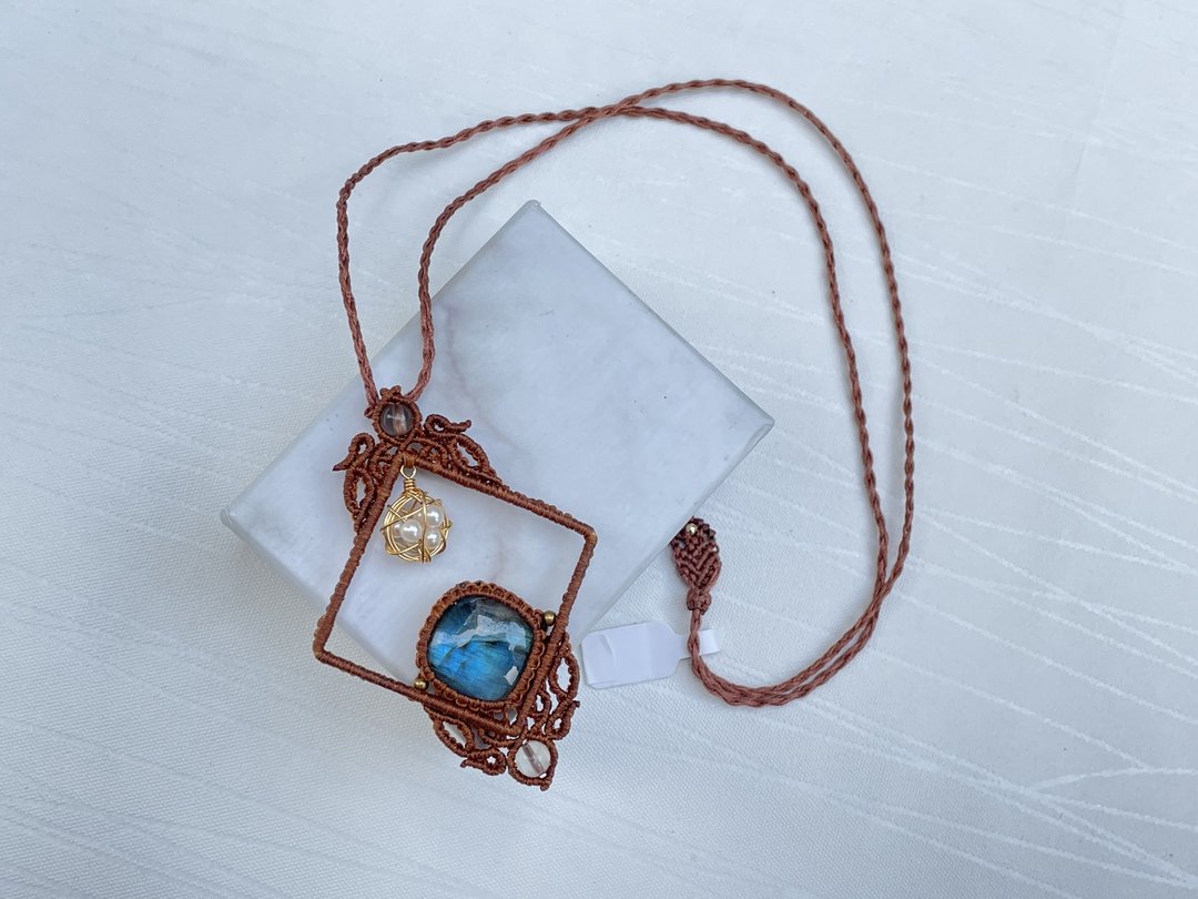 220273 Macrame 拉长石 编织 颈链 - 项链 - 半宝石 蓝色