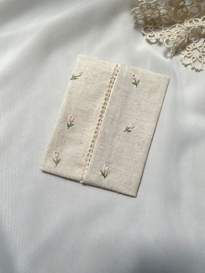 【芳小姐手作】刺绣小物 随身面纸小包 谢师礼物 礼物 - 其他 - 棉．麻 粉红色