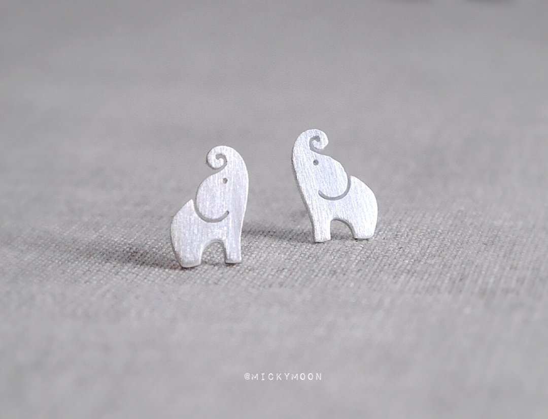 Elephant Silver Earrings,925 Sterling Silver - 耳环/耳夹 - 纯银 银色