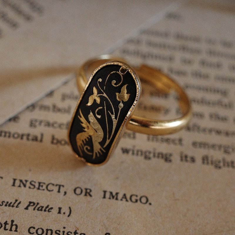 西班牙镶嵌 大马士革金属镶嵌 花鸟 戒指 可调式戒指 附盒 - 戒指 - 贵金属 金色