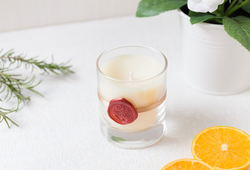 马鞭草花园。大豆精油香氛蜡烛。植萃坊・天然花草果手工皂 - 蜡烛/烛台 - 植物．花 黄色