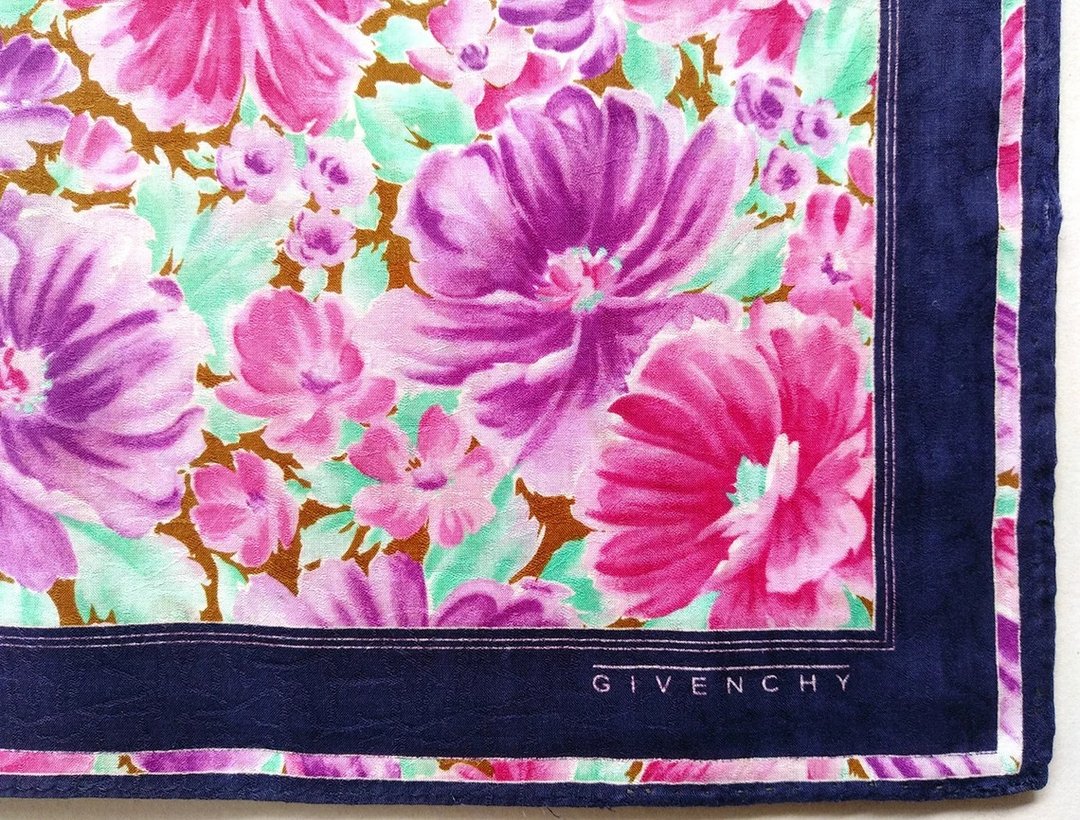 Givenchy Vintage Handkerchief Floral Handkerchief Ladies Hanky 19 x 18.5 inches - 手帕/方巾 - 棉．麻 粉红色
