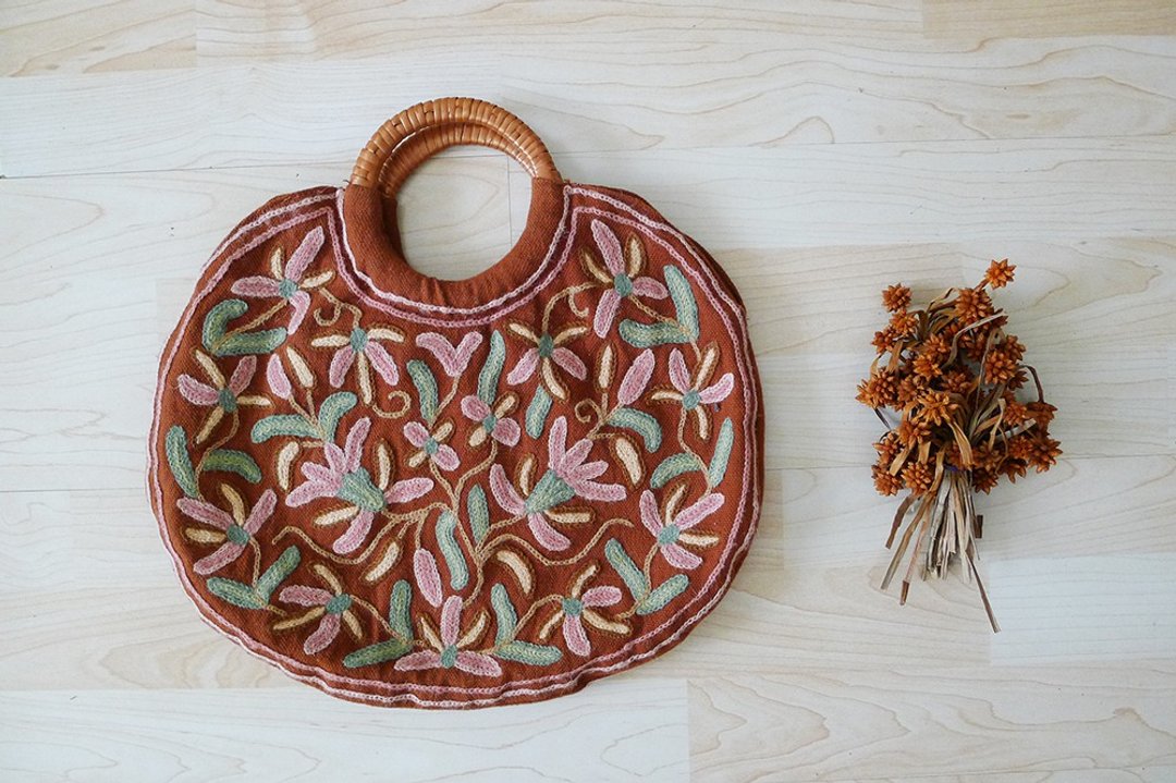 70s Indian hand loom cotton embroidered flower handbag, Folk Arts and Craft - 手提包/手提袋 - 棉 咖啡色