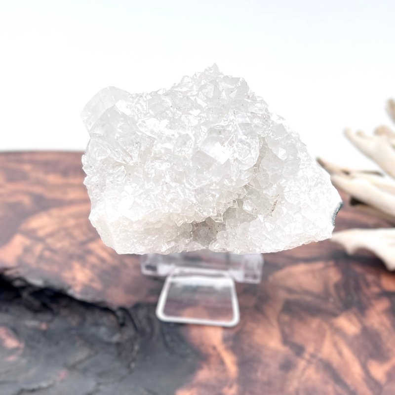 雪息。原矿 摆件 净化 能量 疗愈 l 钻石鱼眼石 爆彩 l - 摆饰 - 水晶 白色