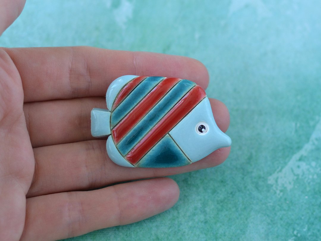 Fish ceramic pin pottery brooch - 胸针 - 陶 