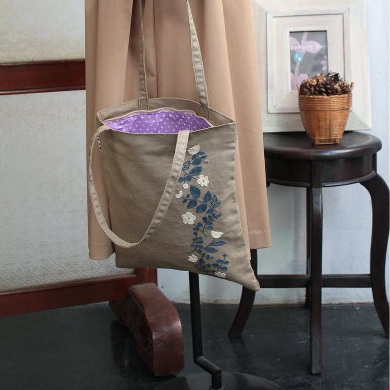 花花刺绣课程托特包 - 手提包/手提袋 - 棉．麻 卡其色