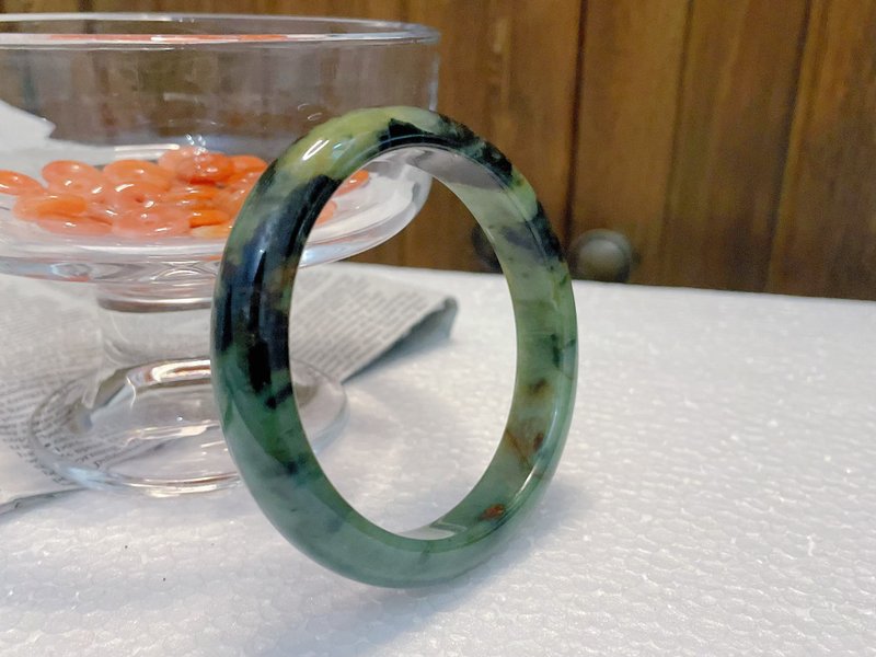 天然翡翠A货缅甸三彩带黄翡玉镯 特色手镯 送礼 - 手链/手环 - 玉石 