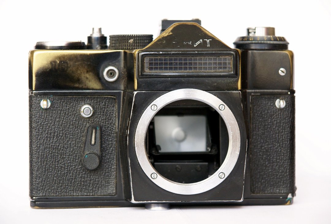 Zenit 10 body USSR SLR 35mm film camera KMZ M42 mount - 相机 - 其他金属 银色