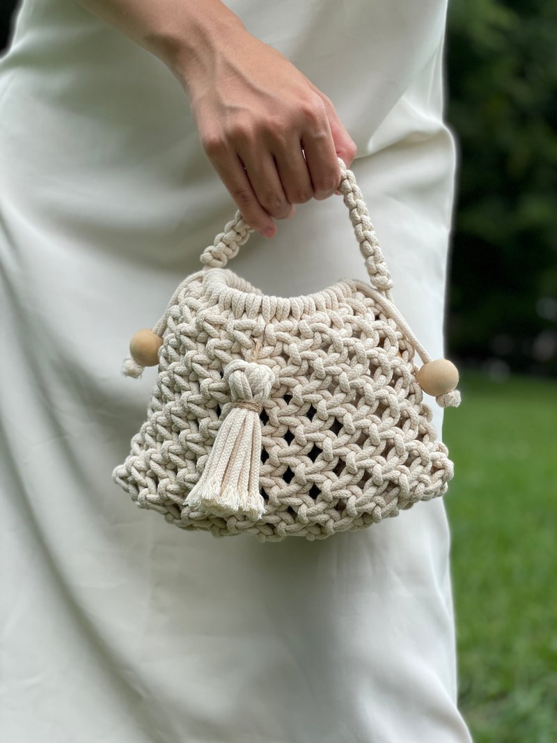 波希米亚Macrame 编织束口小包/斜背包/肩背包/手拿包/束口袋 - 束口袋双肩包 - 棉．麻 白色