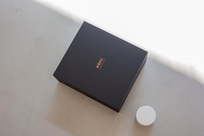 【综合礼盒】乌龙、金萱、红玉 三味入、附提袋 - 茶 - 新鲜食材 黑色