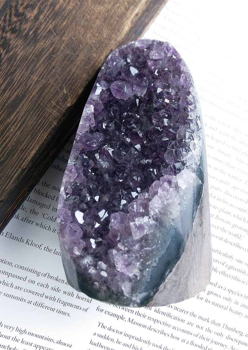 Amethyst  乌拉圭产地 原皮紫水晶  紫水晶晶镇 天然矿石 原矿 - 摆饰 - 其他材质 