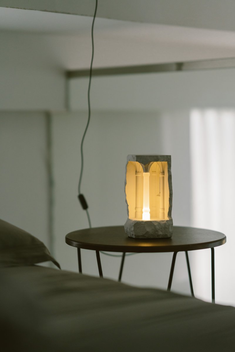 古罗马柱水泥台灯 工业风 清水混凝土 小夜灯 氛围灯 USB燈 擺飾 - 灯具/灯饰 - 水泥 