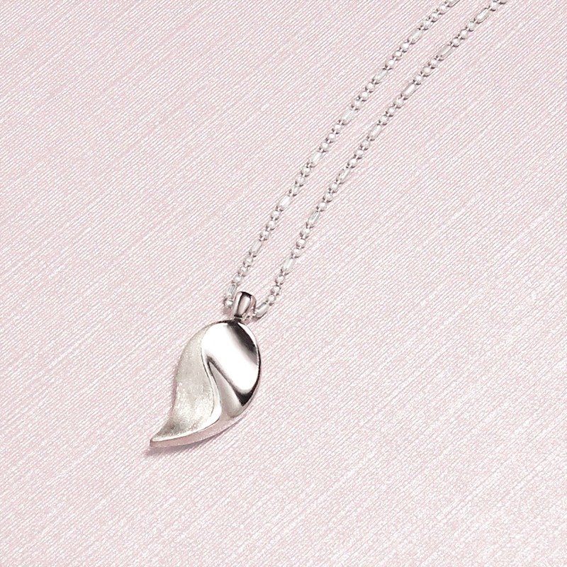 微甜夜光~镜面与雾面相遇在这一叶 --- 925纯银项链 - 项链 - 其他金属 银色