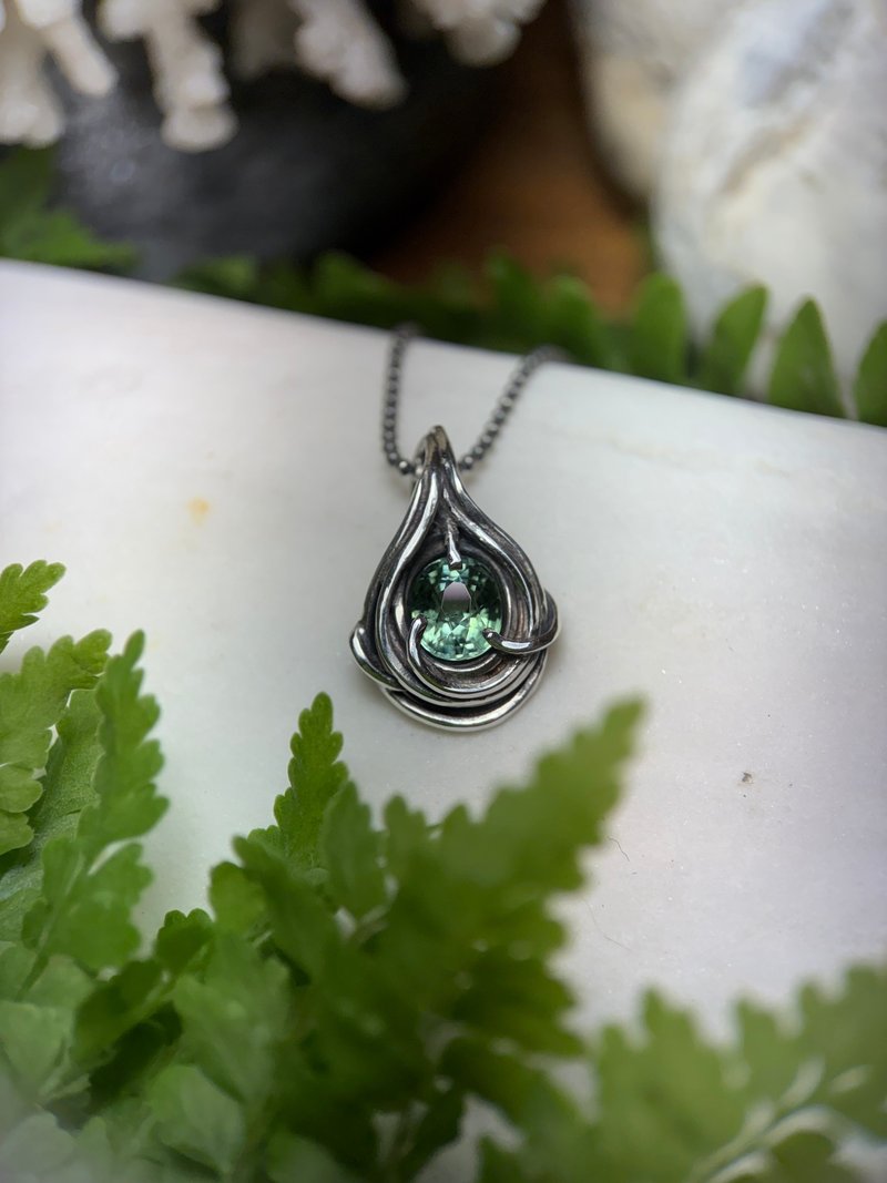 天然矿石 / 粉绿色碧玺 - 项链 - 宝石 粉红色