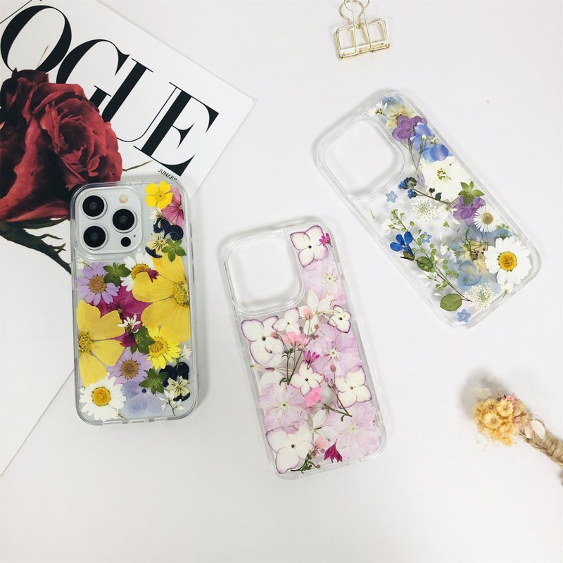 多款式粉绿黄花押花手机壳 适用于iPhone 16e Samsung S25 Ultra - 手机壳/手机套 - 植物．花 