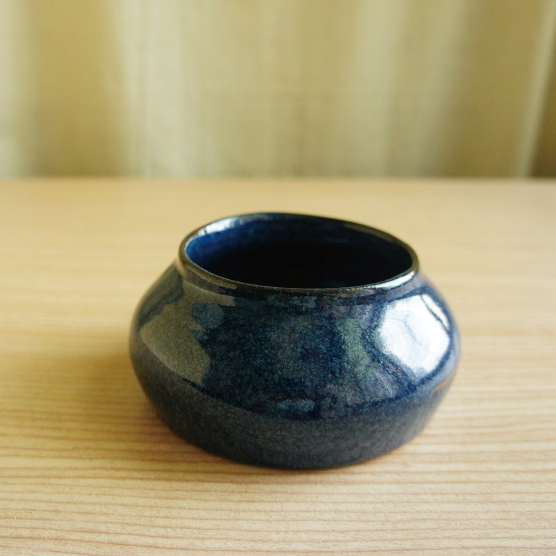 Lovely手作陶瓷【星空食钵、花器、深蓝】 - 碗 - 陶 蓝色