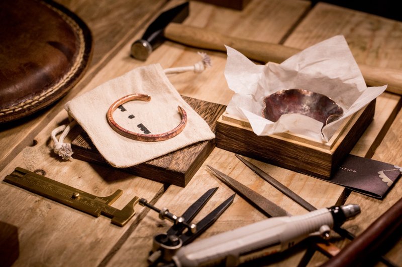 台中【单人成团】草悟金工手作－铜质 手环 经典款 - 金工/饰品 - 铜/黄铜 