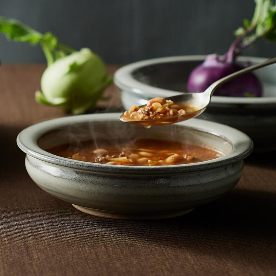 咖喱碟 可舀边的碟子 高丽菜 高丽菜 炖菜 22厘米 高丽菜 - 盘子/餐盘/盘架 - 陶 白色