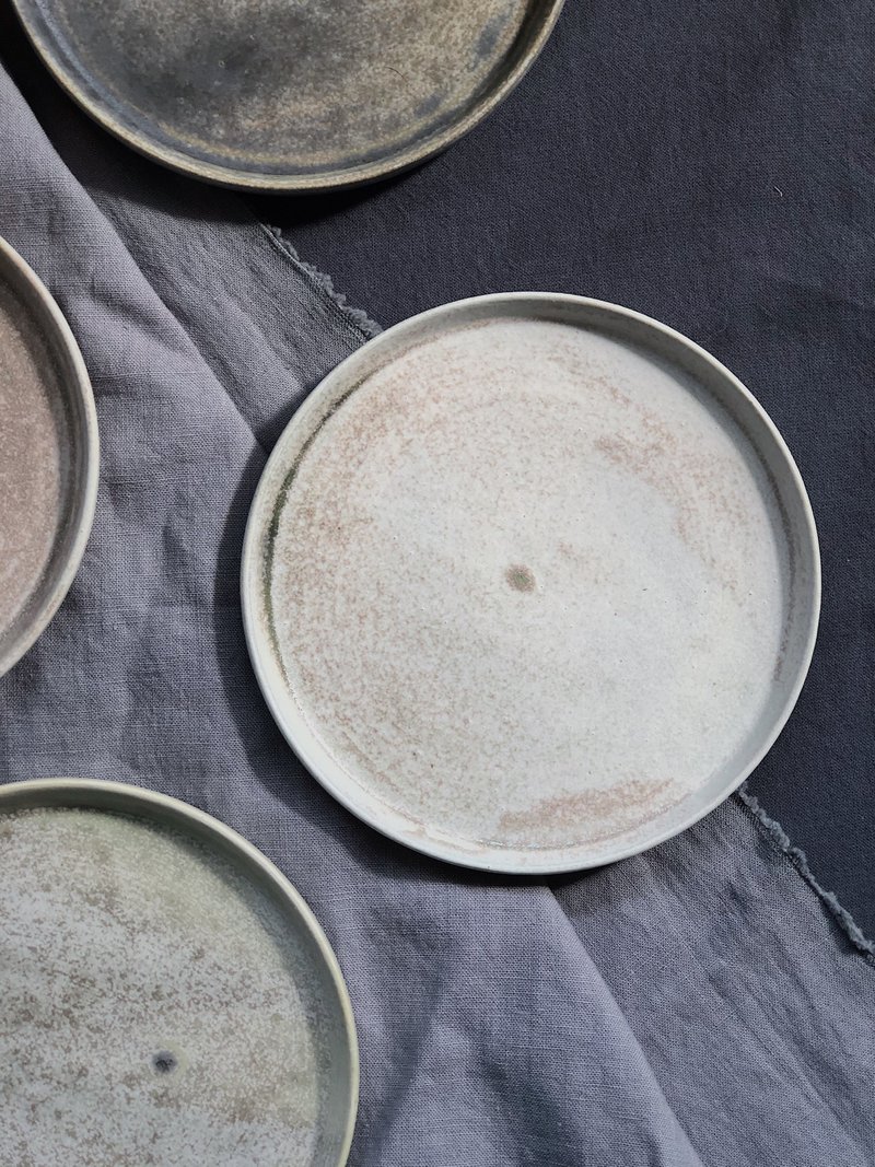 薄雾 平皿 平盘 - 花瓶/陶器 - 陶 白色