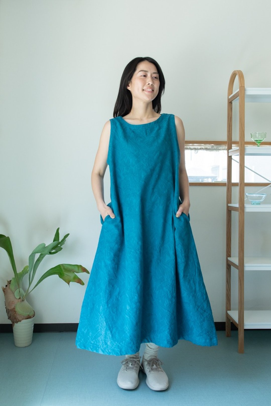 缇花宽摆连身长洋装【有机棉/栀子果实染】 - 洋装/连衣裙 - 棉 蓝色