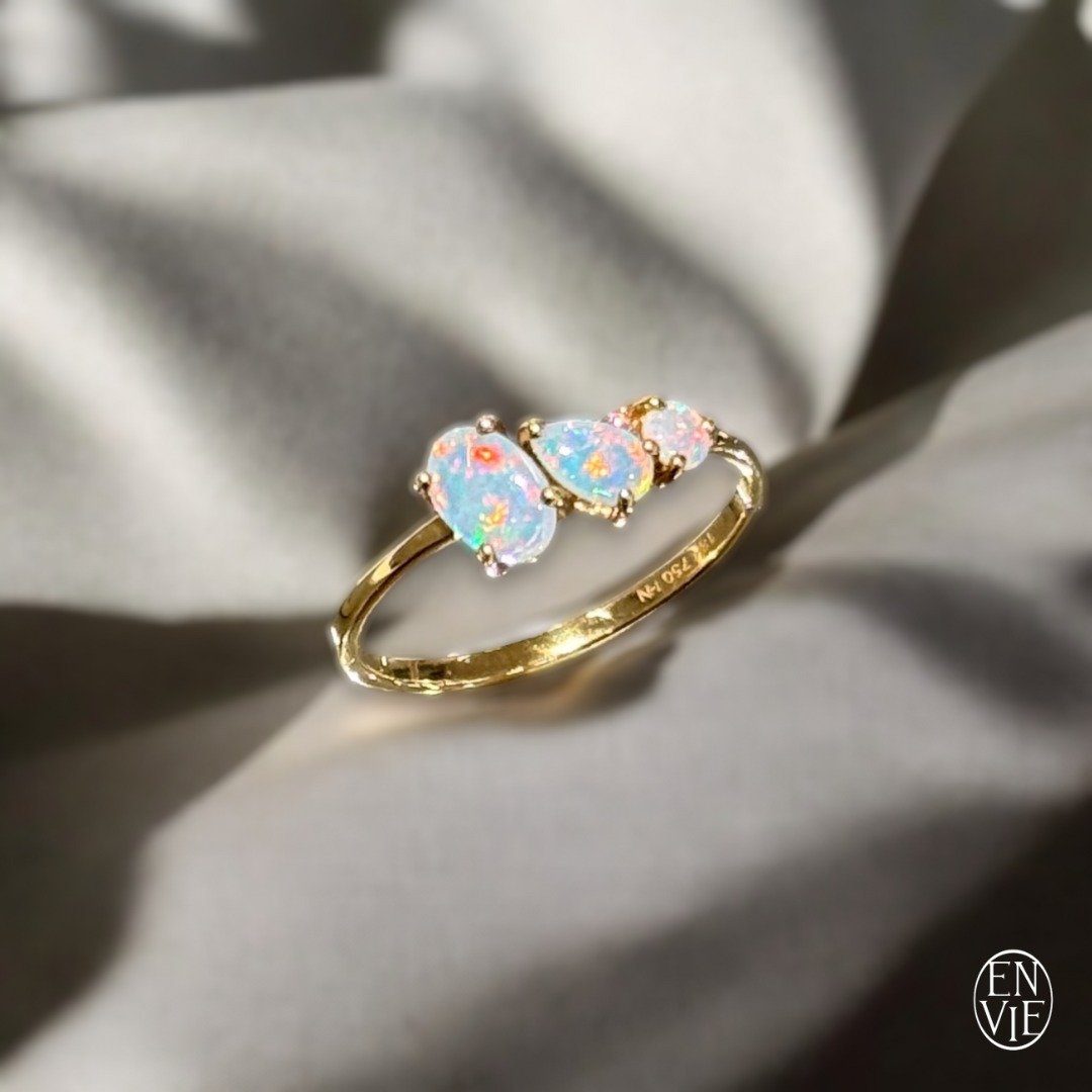 18K 澳洲蛋白石戒指 18K Australian Opal Diamond Ring - 戒指 - 贵金属 