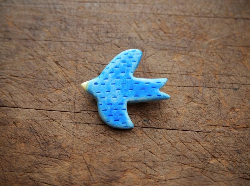 动物别针 / 雾面陶瓷感的蓝燕子 - 胸针 - 粘土 蓝色