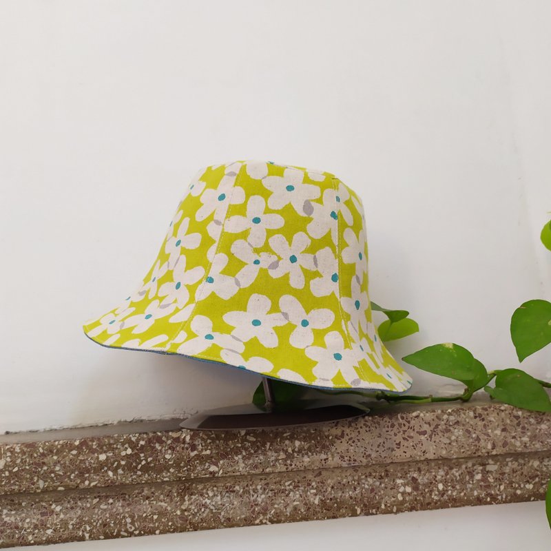 手工双面渔夫帽/短帽檐/遮阳帽/芥末黄白花 - 帽子 - 棉 