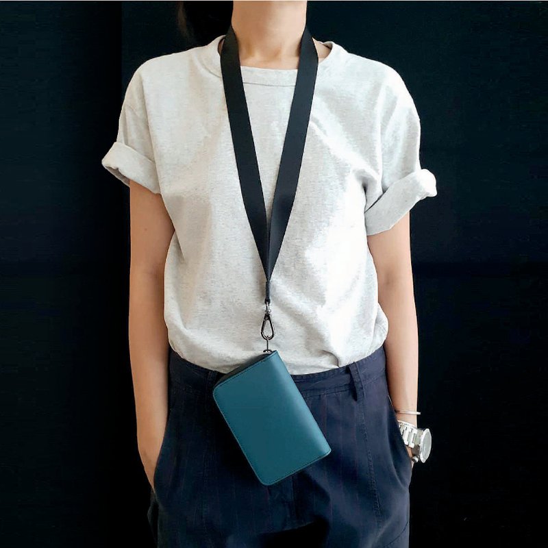 Weekday pouch /Navy (Greenish blue) - 皮夹/钱包 - 真皮 蓝色