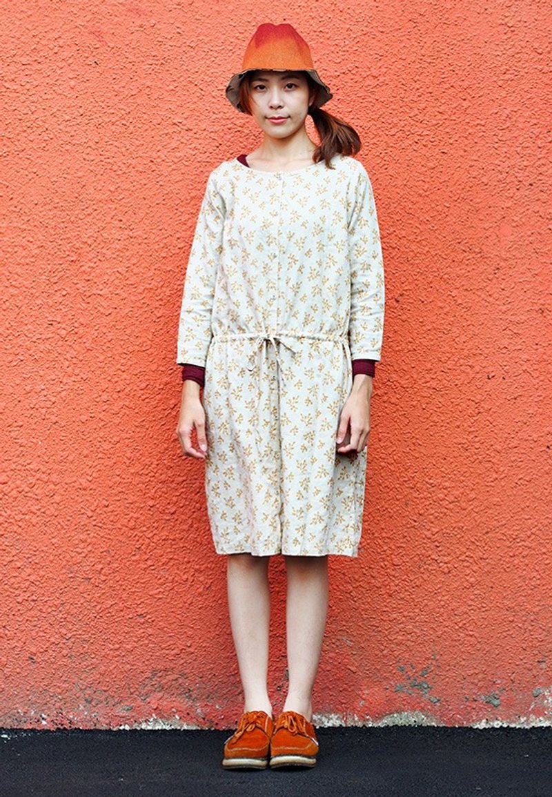 小牛村 Calf Village ├独创不撞衫┤优质麻料 长袖洋装 抽绳腰身衬衫 {稻黄花叶} 米黄【J-07】 - 洋装/连衣裙 - 棉．麻 金色