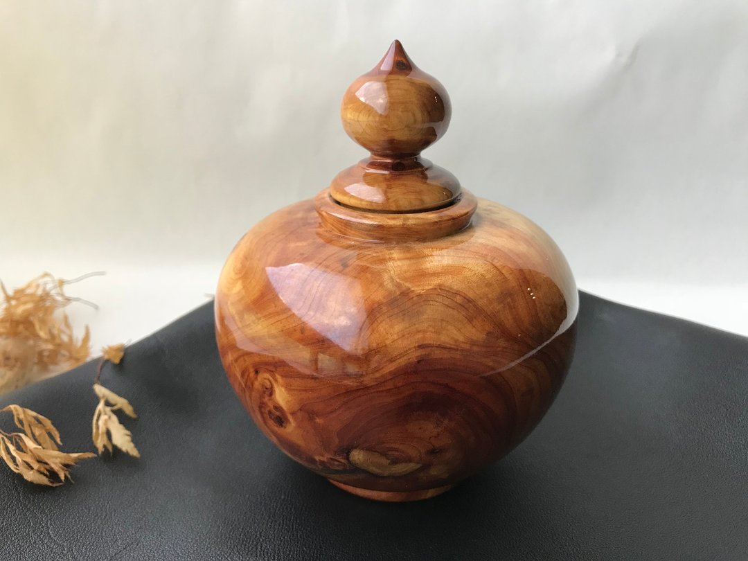台湾龙柏聚宝盆 闻香瓶 招财盆 观赏艺品 - 摆饰 - 木头 