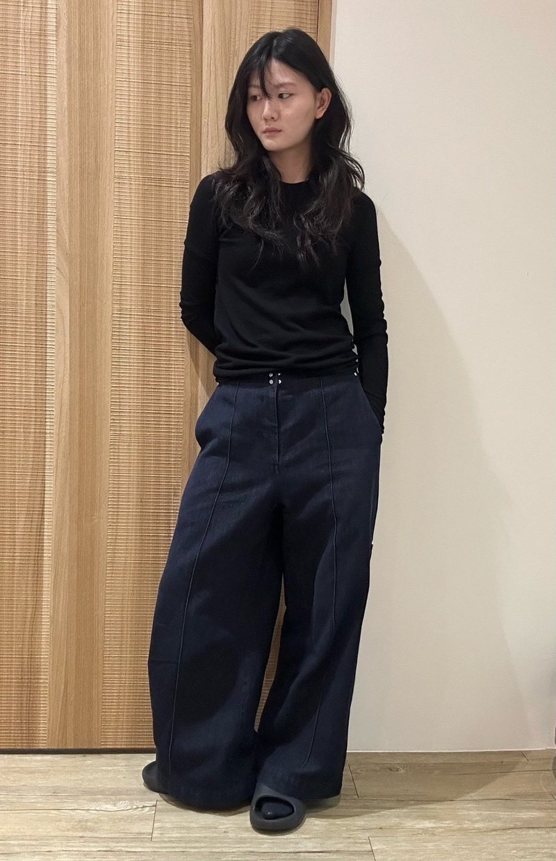 圆领卷边针织衫 - 女装上衣 - 羊毛 黑色