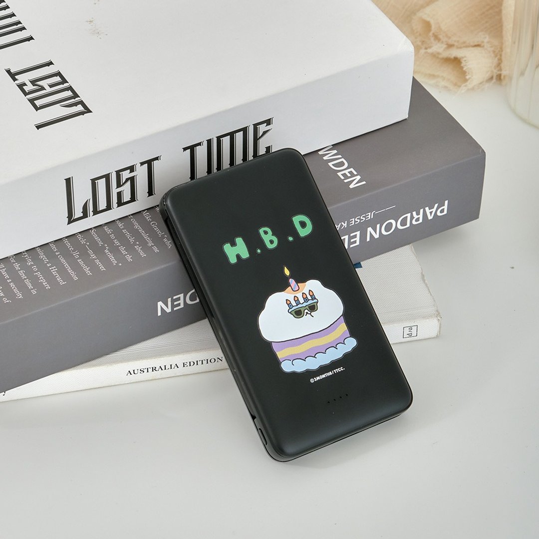 3MONTHS HBD蛋糕双线快充10000mAh行动电源 - 充电宝/传输线 - 塑料 多色