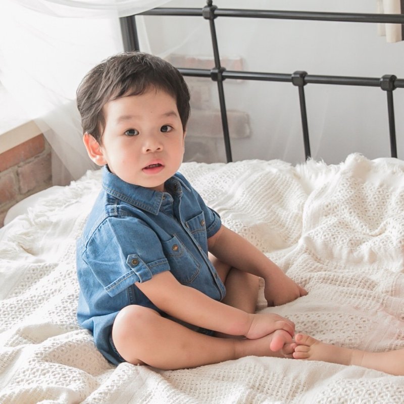 牛仔丹宁包屁衣 连身衣│前扣式好穿脱│深浅2色 - 包屁衣/连体衣 - 棉．麻 蓝色