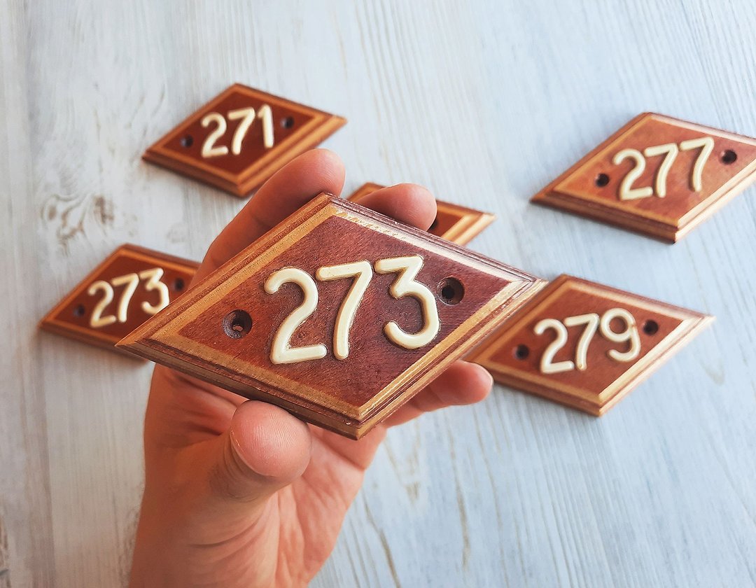 Wooden address number sign 273 door plate rhomb shape vintage - 门帘/门牌 - 木头 咖啡色