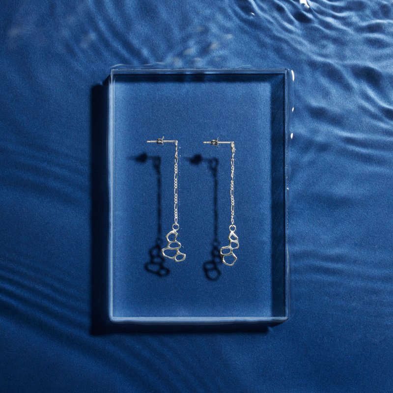 Nami 粼波流苏链条耳环 - 耳环/耳夹 - 银 银色