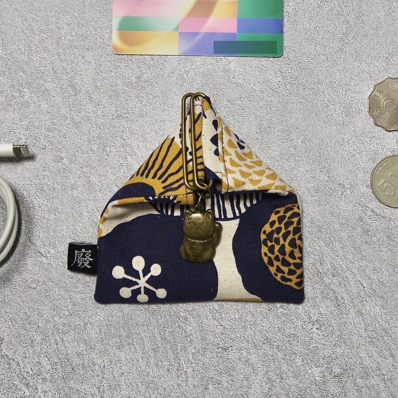 招财猫饭团口金零钱包 多用途小包 - 皮夹/钱包 - 棉．麻 