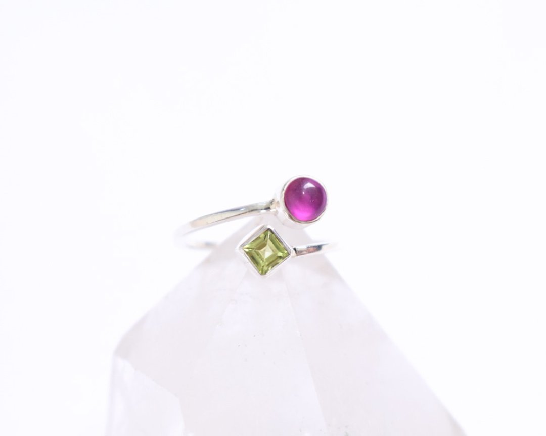 Peridot and Ruby Silver Ring Silver925 - 戒指 - 纯银 粉红色