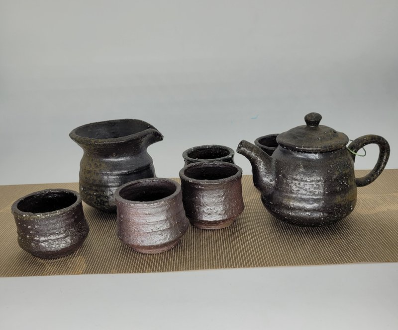 黑御影柴烧壶  黑土正把茶壶 - 茶具/茶杯 - 陶 黑色
