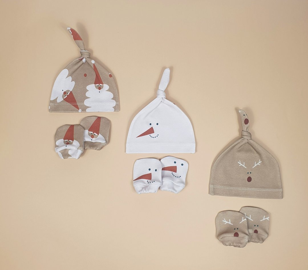 Christmas baby mittens and knot hat, Christmas newborn mittens and knot hat - 婴儿帽/发带 - 棉．麻 多色
