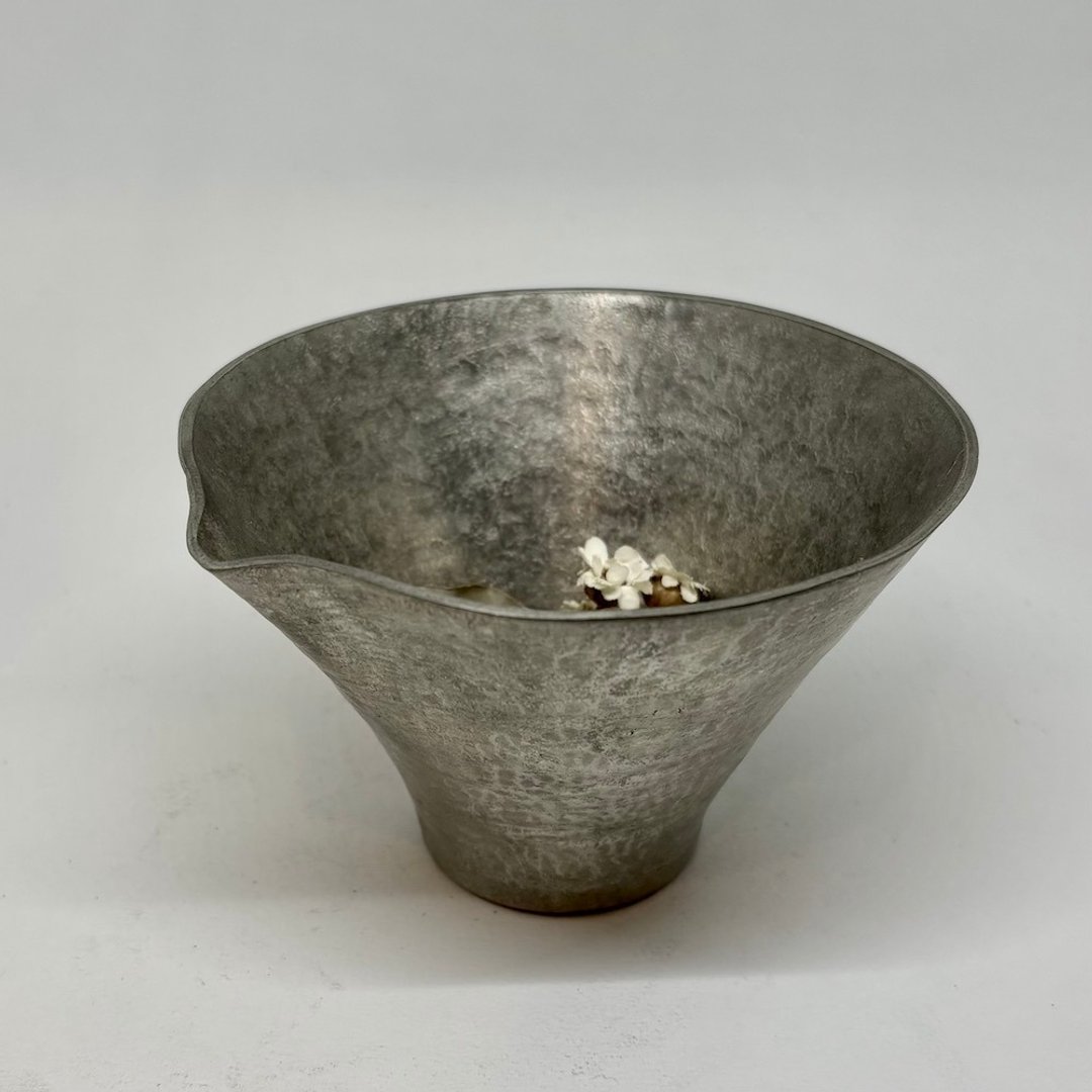 拉吧口形纯锡片口Katakuchi/日本酒器,青冶金工手作锻打纯锡酒器 - 酒杯/酒器 - 贵金属 