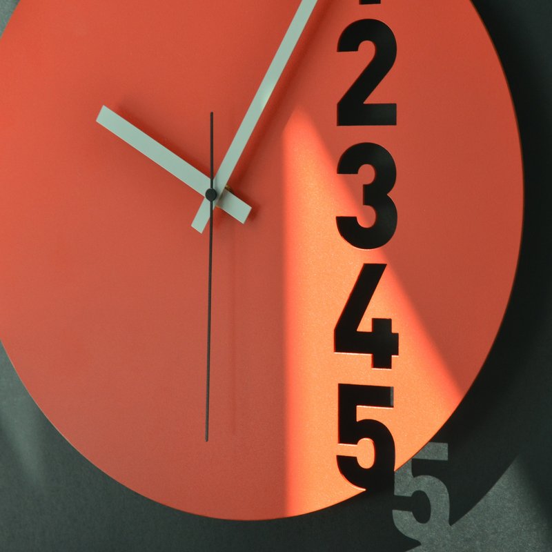 5字挂墙钟 * 简约 * 工业风 * 香港设计 - 时钟/闹钟 - 其他金属 红色